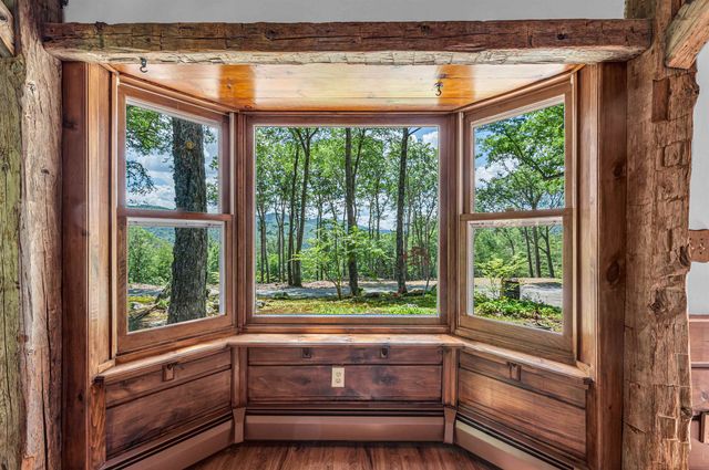 66 Upper Oak Hill Road, Newfane, VT 05345