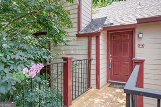 915 Wentworth Court, Johns Creek, GA 30022
