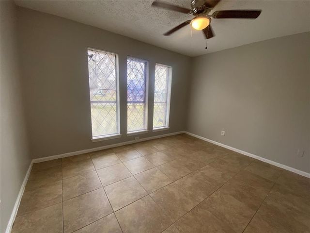 943 Sterling Green Drive S, Channelview, TX 77530