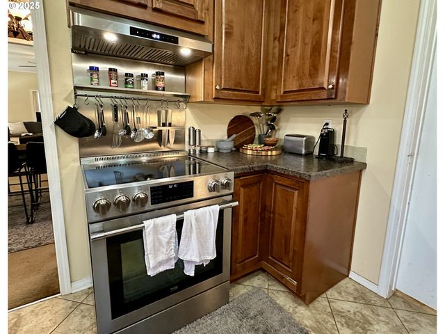 48144 E PINE CREEK Rd, Halfway, OR 97834