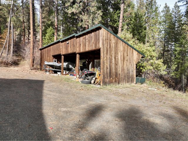 48144 E PINE CREEK Rd, Halfway, OR 97834