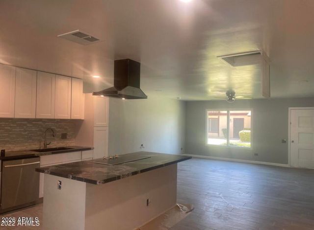 6056 N 30TH Avenue, Phoenix, AZ 85017