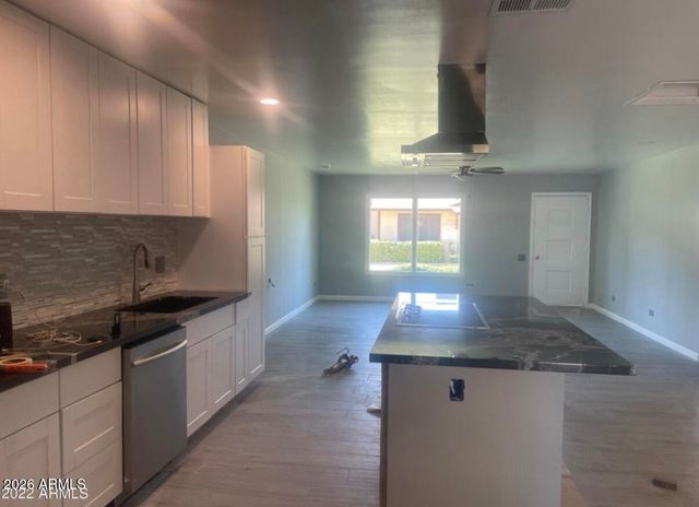 6056 N 30TH Avenue, Phoenix, AZ 85017