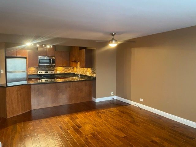 3930 N Pine Grove Avenue 514, Chicago, IL 60613