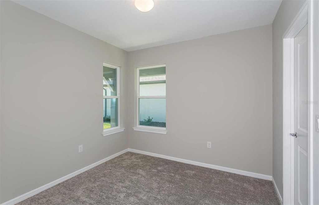 Image 12 of property listing at 6913 SW 90TH LANE, Ocala, FL 34476