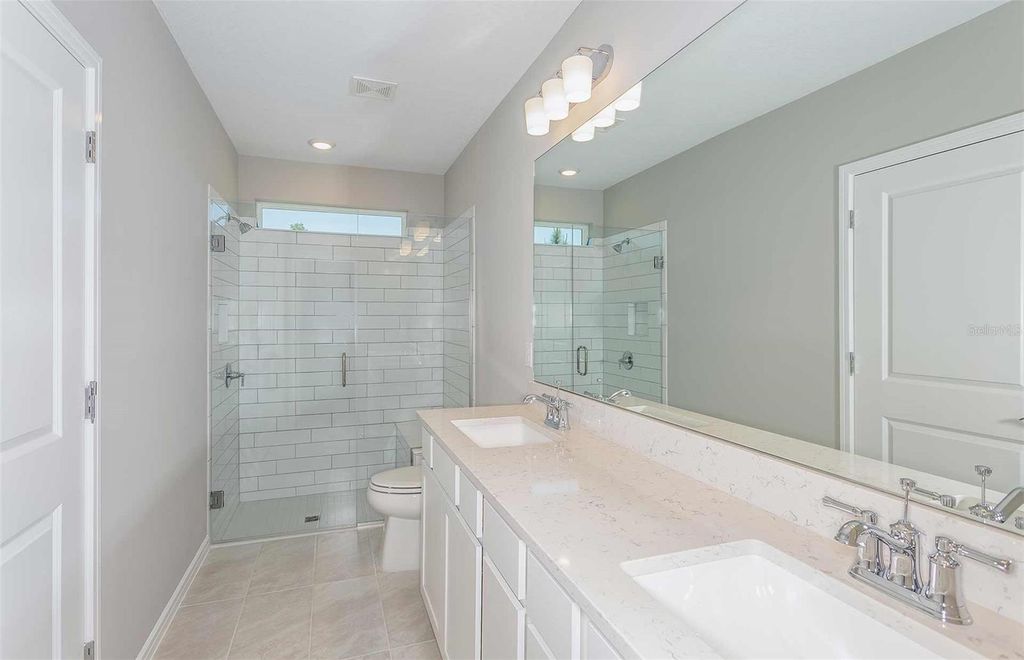 Image 7 of property listing at 6913 SW 90TH LANE, Ocala, FL 34476