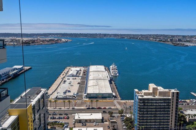 1199 Pacific Hwy 3402, San Diego, CA 92101