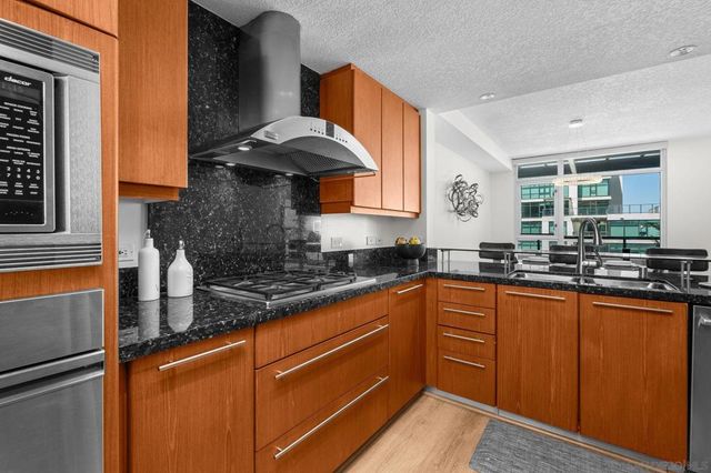 1199 Pacific Hwy 3402, San Diego, CA 92101