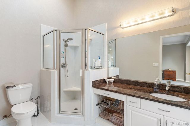 19603 Cornell Drive, Macomb Township, MI 48044