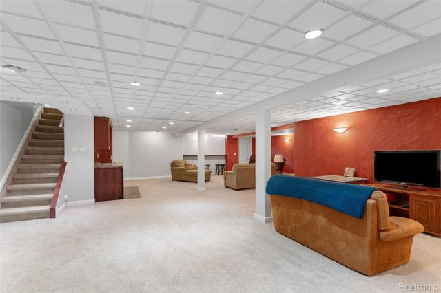 19603 Cornell Drive, Macomb Township, MI 48044