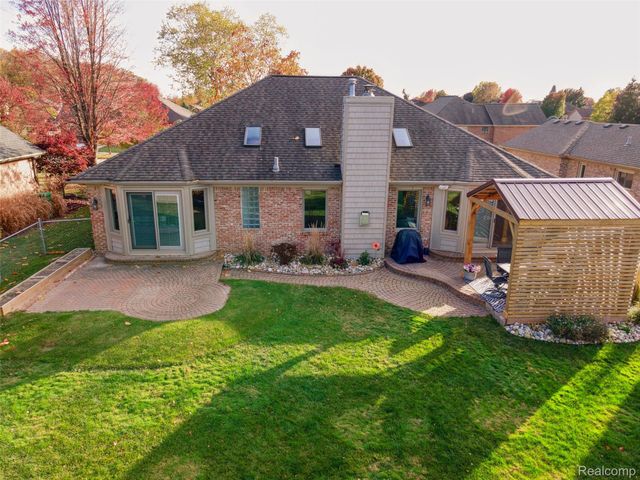 19603 Cornell Drive, Macomb Township, MI 48044