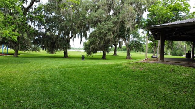 118 Pony Trail, Angleton, TX 77515