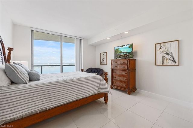 3000 Oasis Grand BLVD 1705, Fort Myers, FL 33916