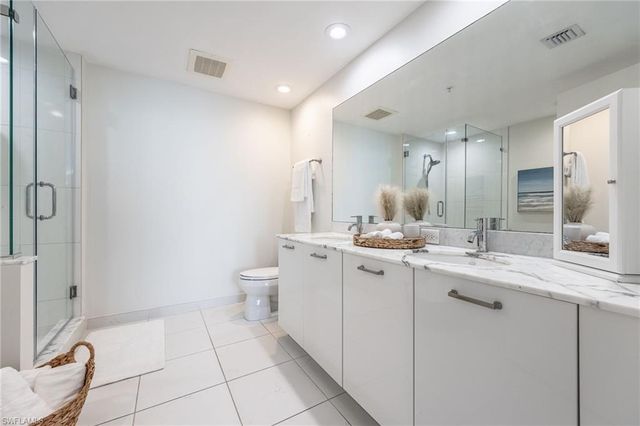 3000 Oasis Grand BLVD 1705, Fort Myers, FL 33916