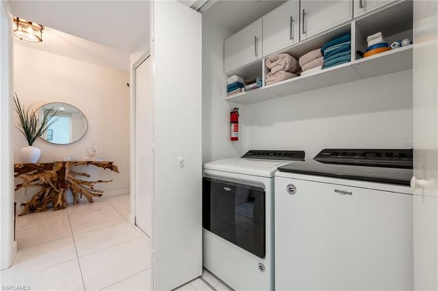 3000 Oasis Grand BLVD 1705, Fort Myers, FL 33916