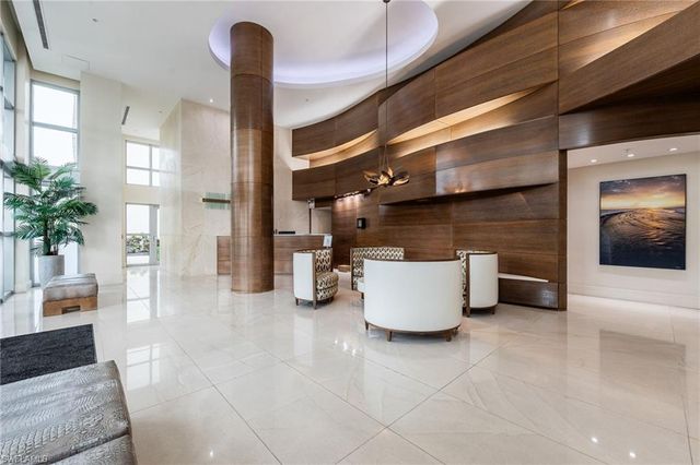 3000 Oasis Grand BLVD 1705, Fort Myers, FL 33916