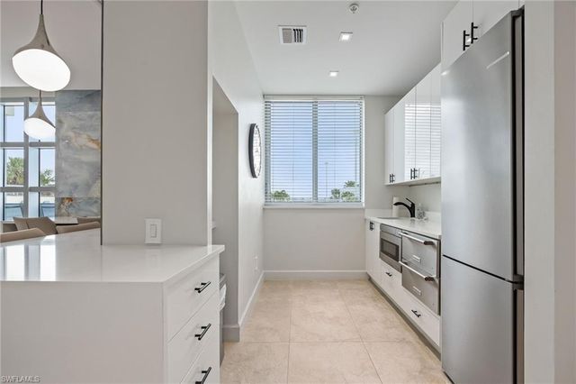 3000 Oasis Grand BLVD 1705, Fort Myers, FL 33916