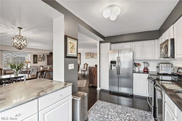 12500 Edgewater Drive 1202, Lakewood, OH 44107