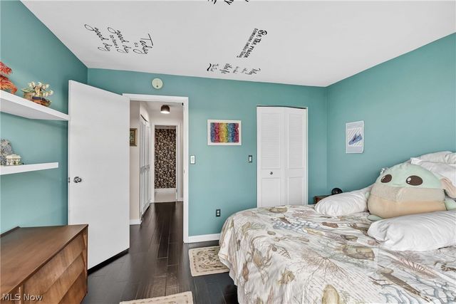 12500 Edgewater Drive 1202, Lakewood, OH 44107