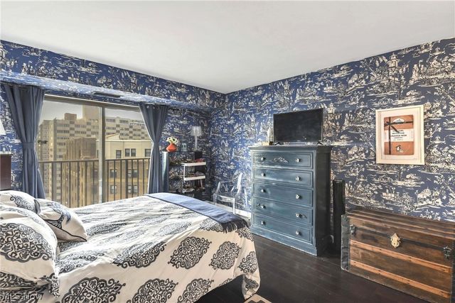 12500 Edgewater Drive 1202, Lakewood, OH 44107