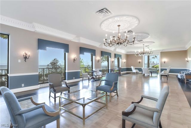 12500 Edgewater Drive 1202, Lakewood, OH 44107