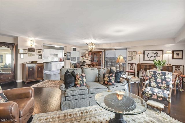 12500 Edgewater Drive 1202, Lakewood, OH 44107