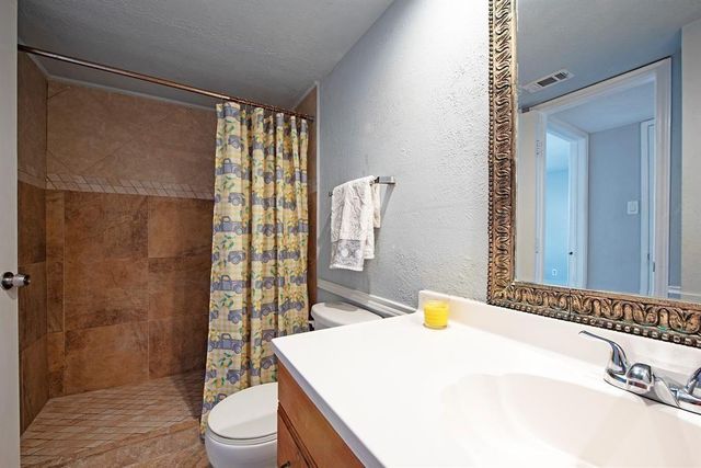 17306 N Yorkglen Drive, Houston, TX 77084