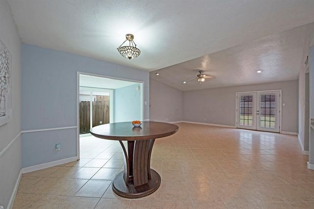 17306 N Yorkglen Drive, Houston, TX 77084