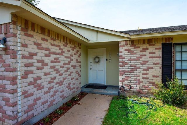 17306 N Yorkglen Drive, Houston, TX 77084