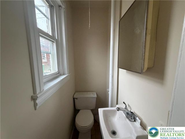 502 West Wyoming Street, Allentown City, PA 18103