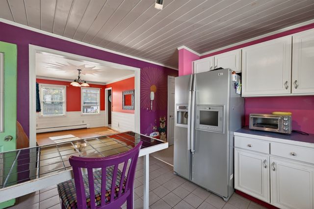 52 Donny Dr, New Bedford, MA 02740