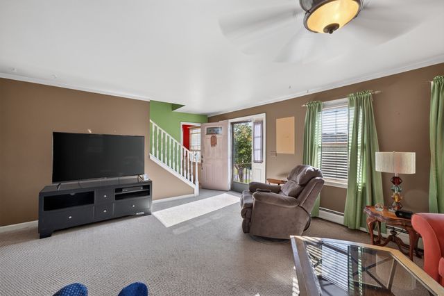 52 Donny Dr, New Bedford, MA 02740