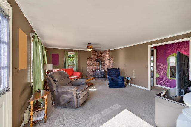52 Donny Dr, New Bedford, MA 02740