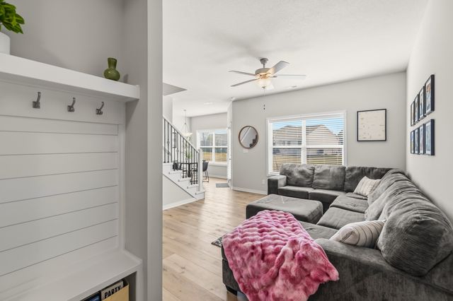 1227 NW 33rd Lane, Ankeny, IA 50023