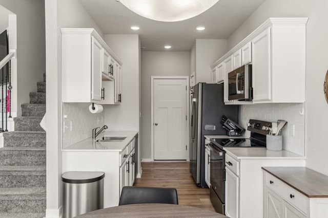 1227 NW 33rd Lane, Ankeny, IA 50023