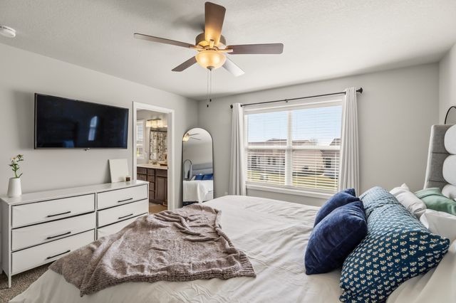 1227 NW 33rd Lane, Ankeny, IA 50023