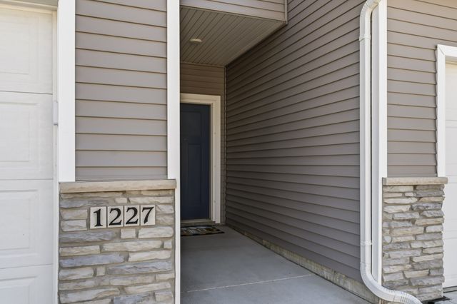 1227 NW 33rd Lane, Ankeny, IA 50023