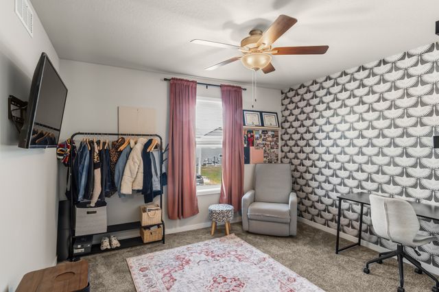 1227 NW 33rd Lane, Ankeny, IA 50023