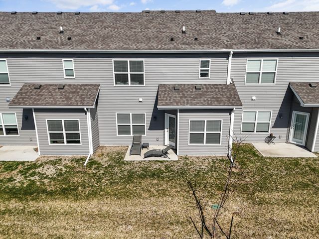 1227 NW 33rd Lane, Ankeny, IA 50023