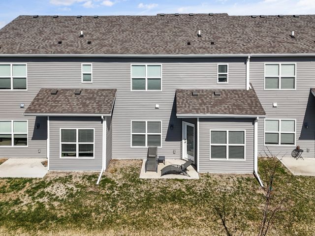 1227 NW 33rd Lane, Ankeny, IA 50023