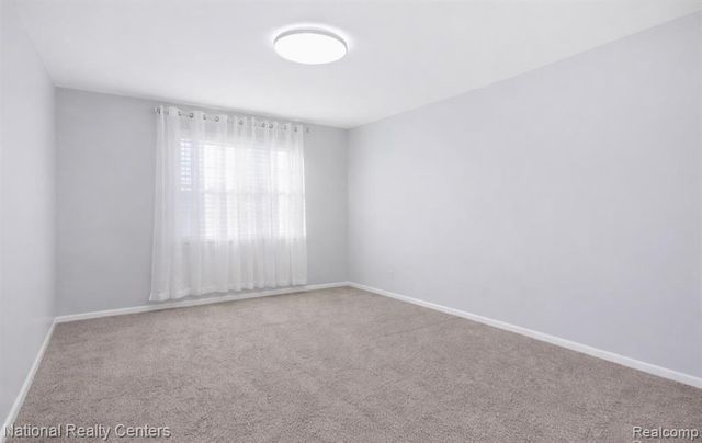 16878 Farmington Road, Livonia, MI 48154