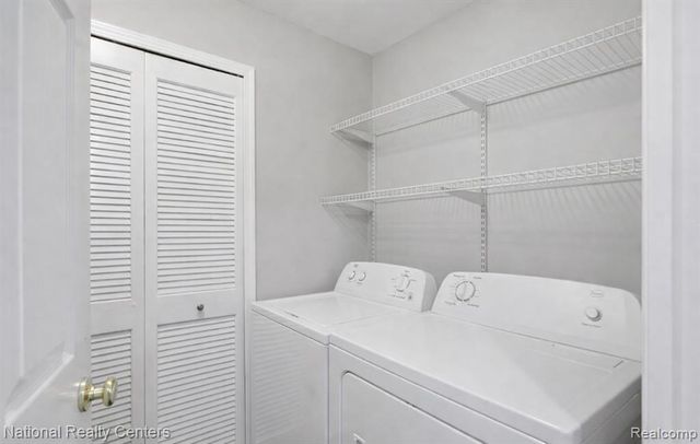 16878 Farmington Road, Livonia, MI 48154