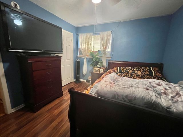 155 Green Isle Avenue, Dickinson, TX 77539