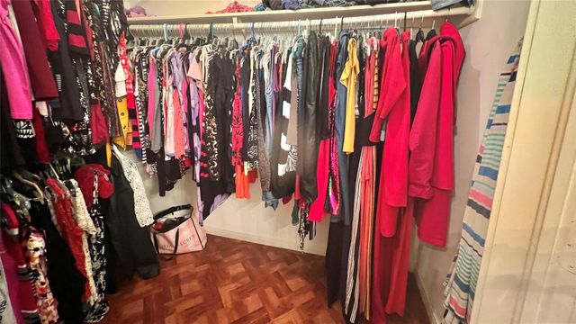 155 Green Isle Avenue, Dickinson, TX 77539