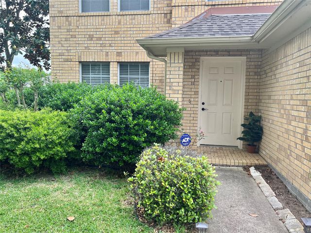 155 Green Isle Avenue, Dickinson, TX 77539