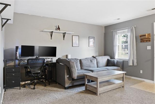 2 Bobs CT, Hampton, VA 23605