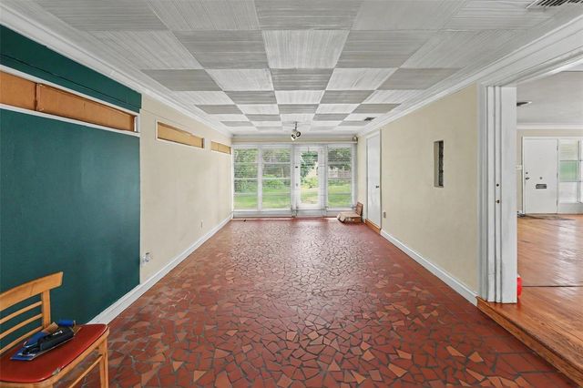 6415 2ND AVENUE N, St Petersburg, FL 33710