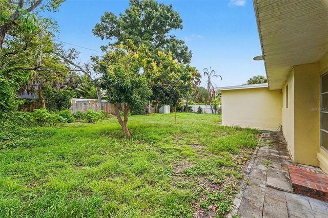 6415 2ND AVENUE N, St Petersburg, FL 33710
