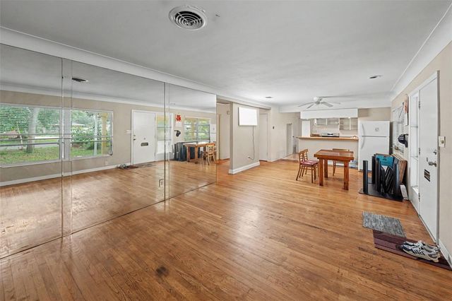 6415 2ND AVENUE N, St Petersburg, FL 33710