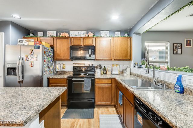 18535 W UDALL Drive, Surprise, AZ 85374